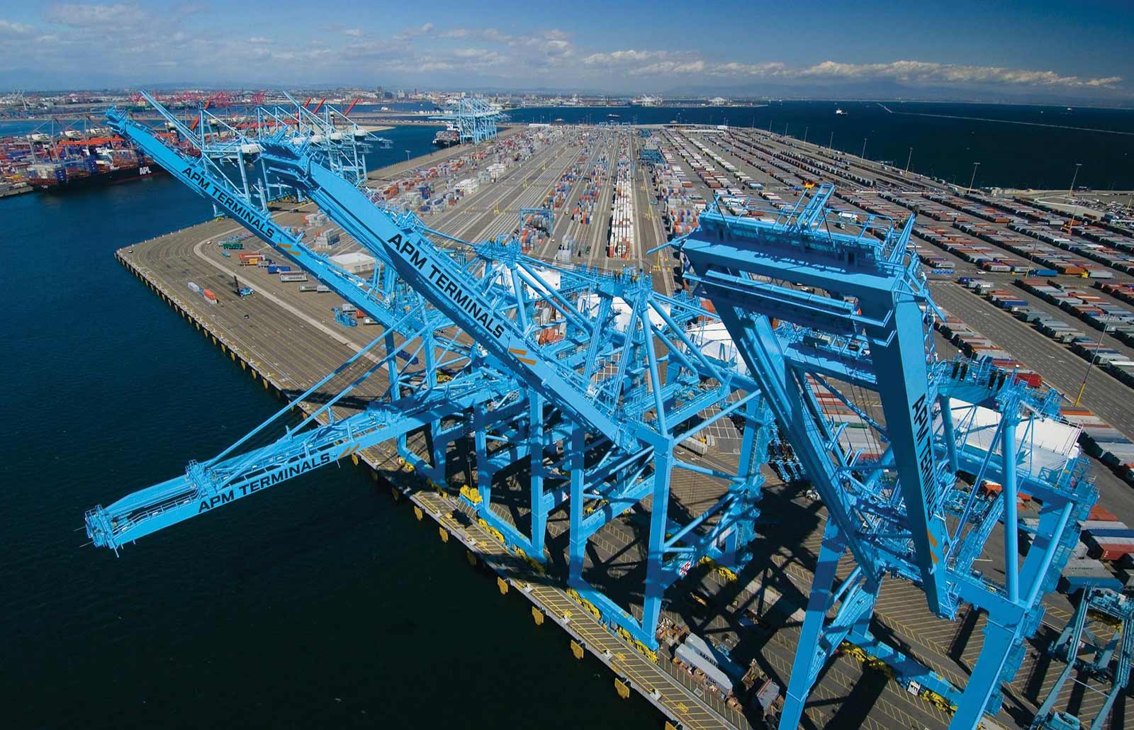 Apm Tractor Used port equipment sales - APM Terminals