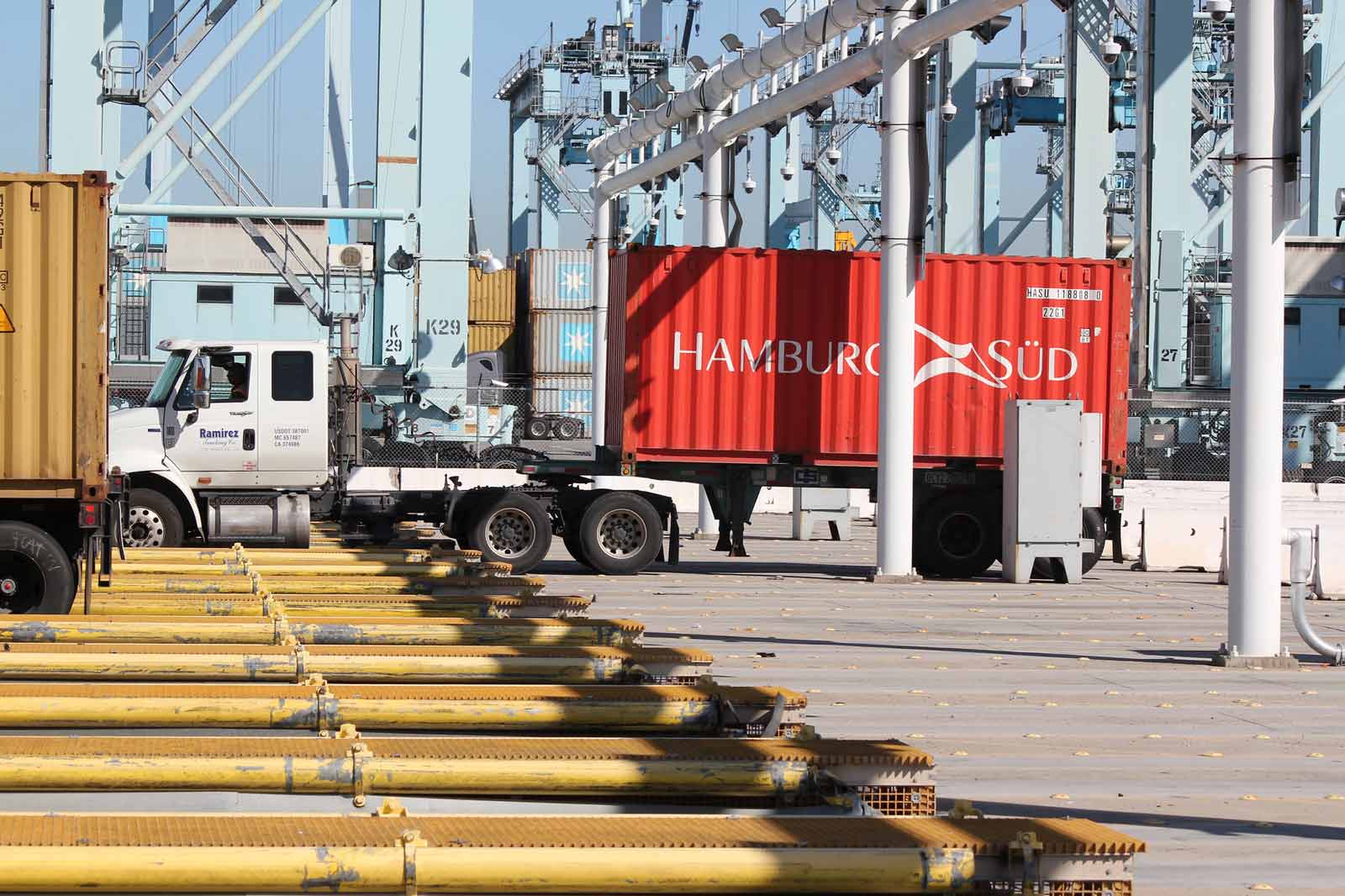 Gate Services - APM Terminals