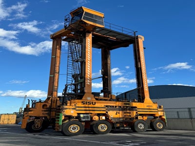 Apm Tractor Used port equipment sales - APM Terminals
