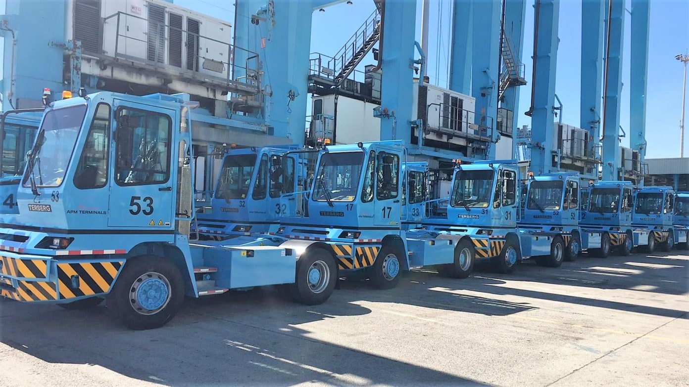 190605-nuevas-tractoras-apm-terminals-1-1392x-783
