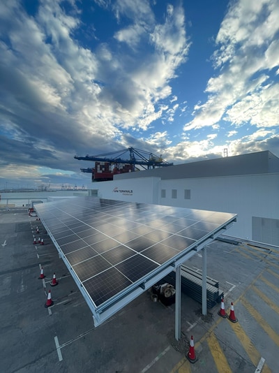 APM Terminals Valencia solar panels