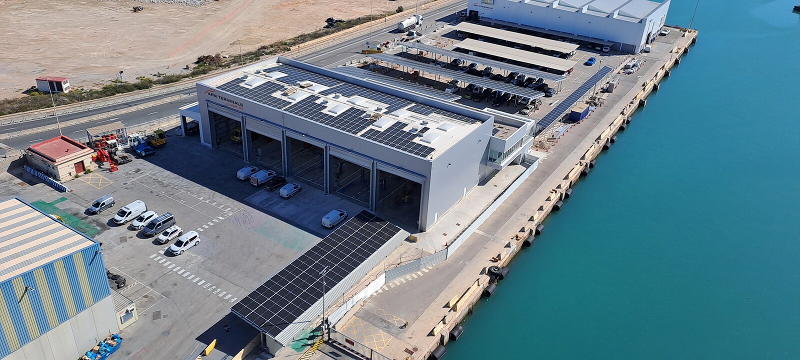 APM Terminals Valencia solar panels