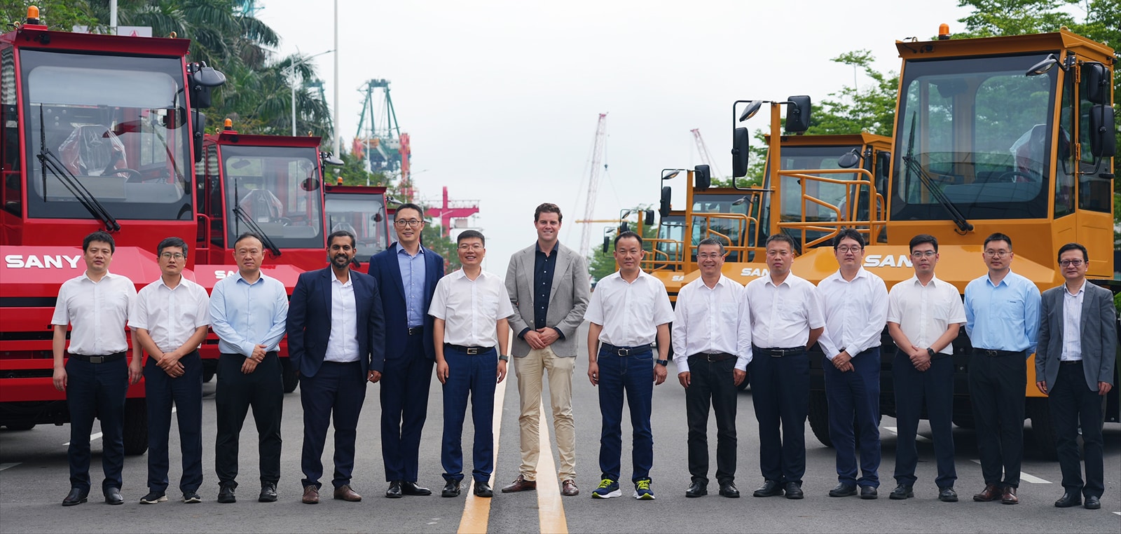 APM Terminals and SANY Marine sign landmark