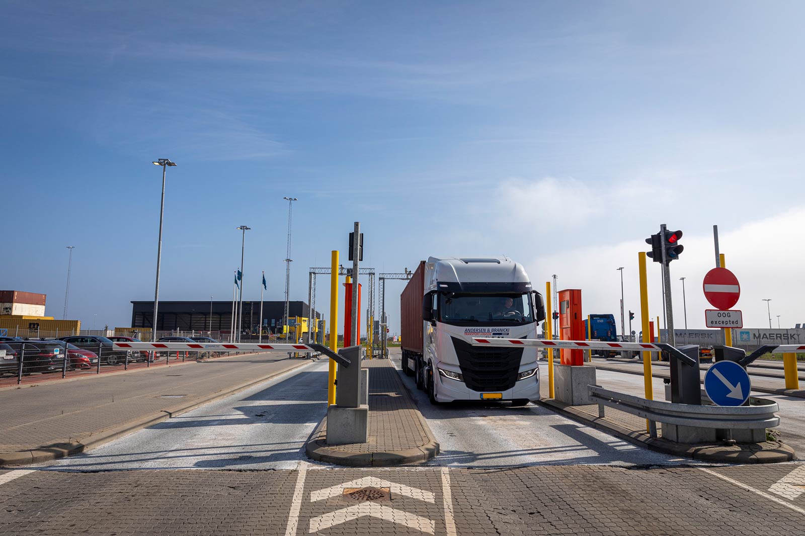 Gate Status Displays Monitor Current Gate Status via our Website - APM Terminals