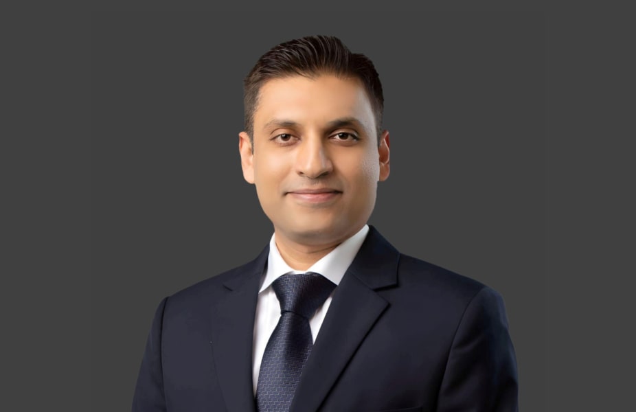 farooq-zuberi-900 farooq-zuberi-small-new