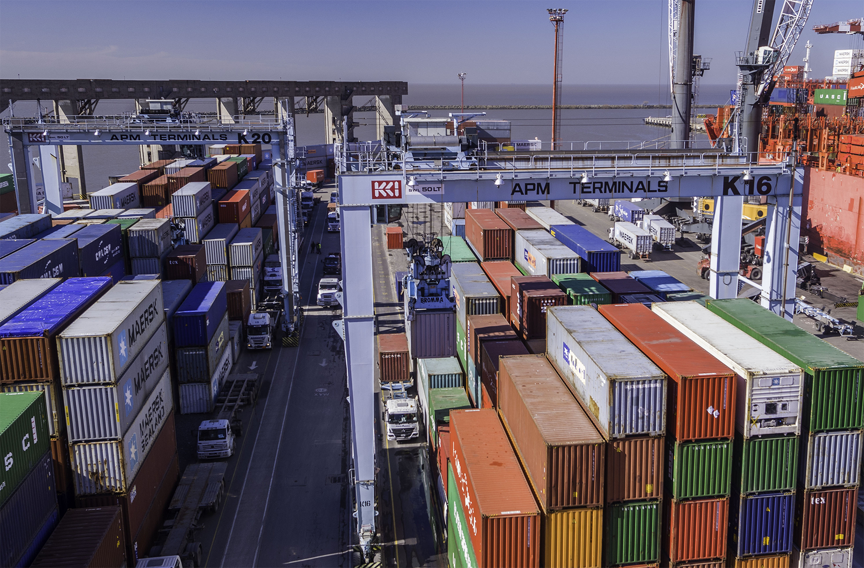 Transporte fluviomarítimo: Admisión temporal de contenedores y reforma inconclusa del Código Aduanero (Juan C. Donato)