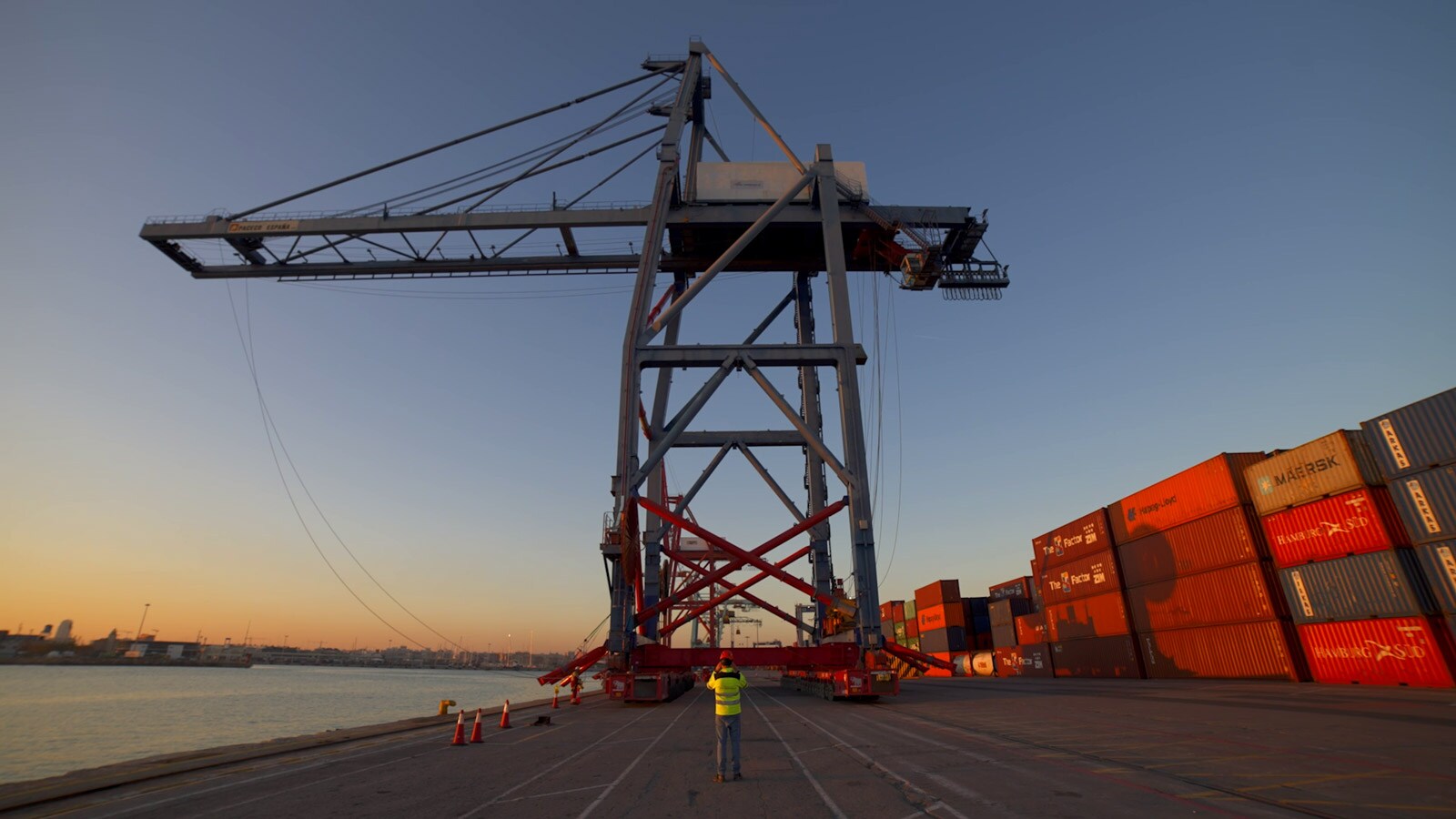 Gijon new post-panamax crane