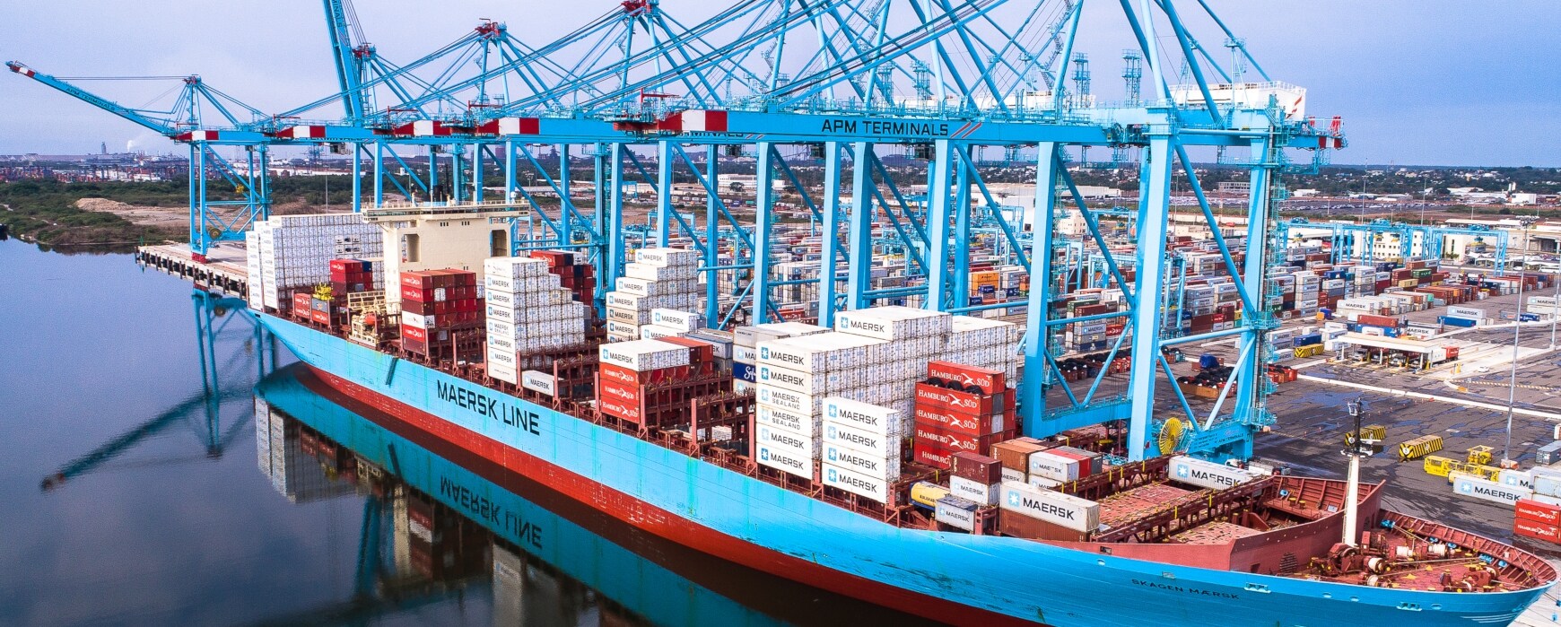 Apm Ramp APM Terminals ramps up capacity with agreements for 240 pieces of ...