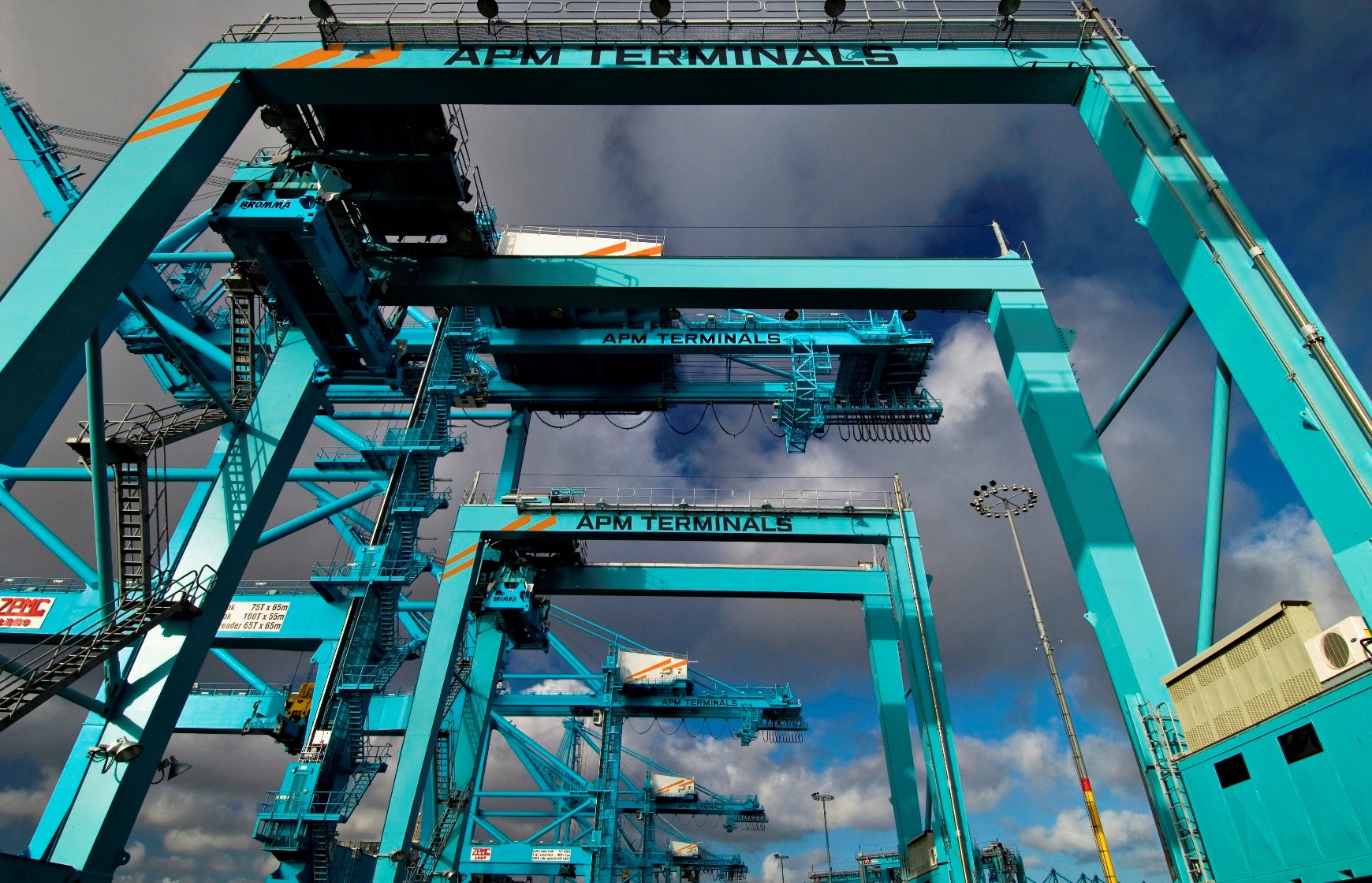 News & Updates - APM Terminals