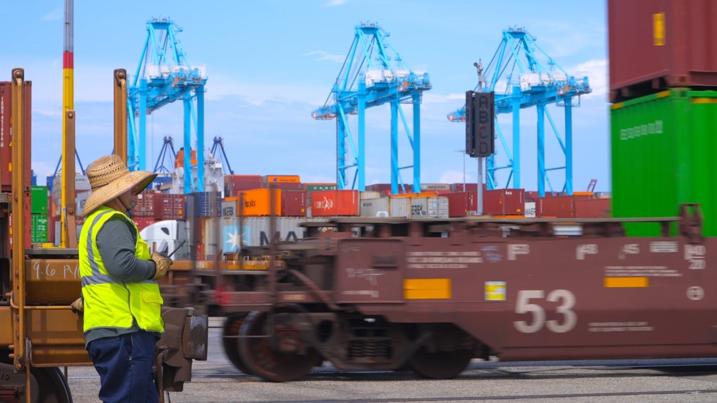 APM Terminals Pier 400 rail