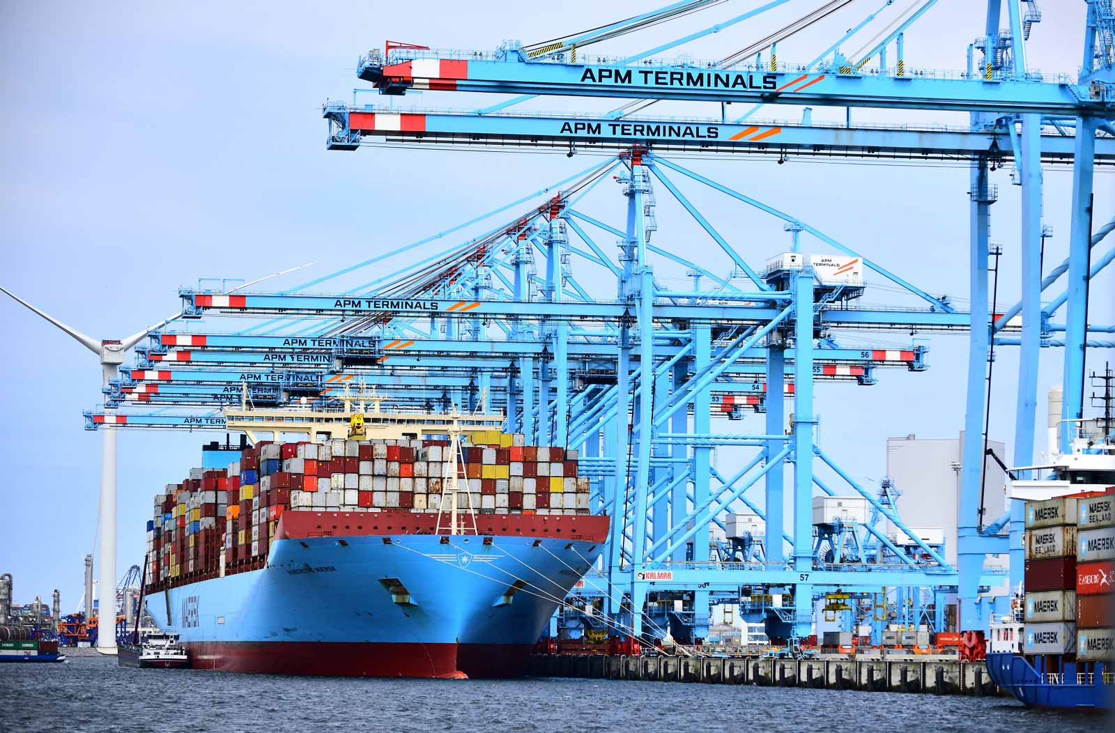 your-opinion-about-apm-terminals-maasvlakte-ii-1600