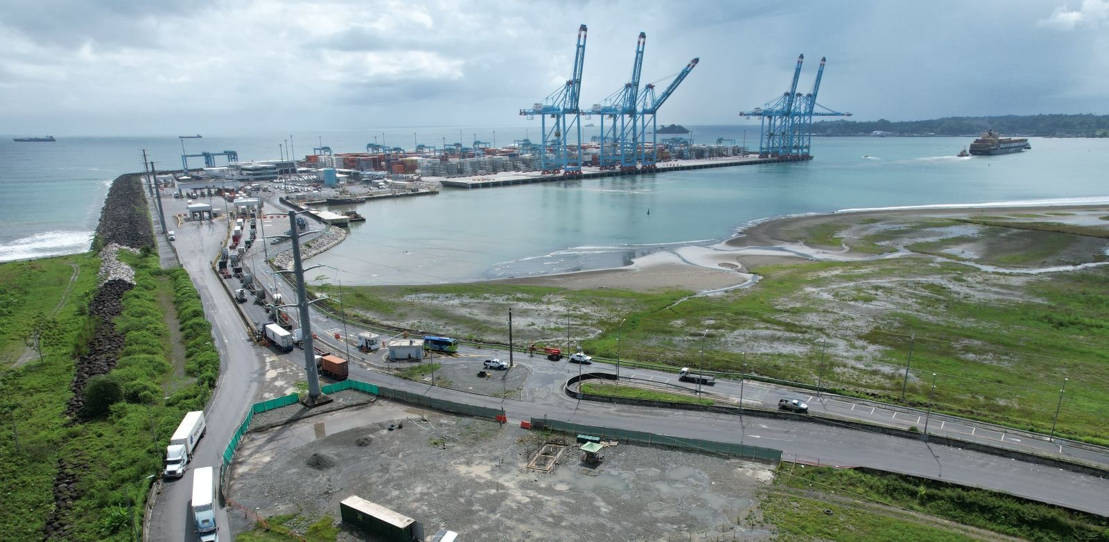 Con más de un millón de dólares en inversión, APM Terminals Moín ...