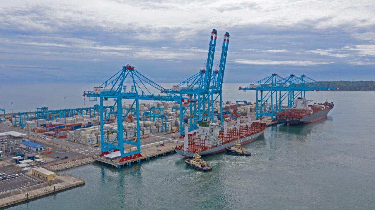 Port stay reduction at Moin