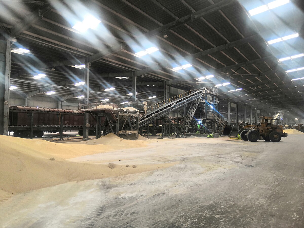 201103-pipavav-highest-fertilizer-rakes