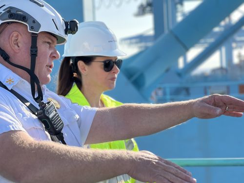 elizabeth-confined-3